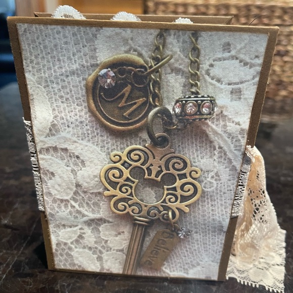 Mini Junk journal - Picture 2 of 10